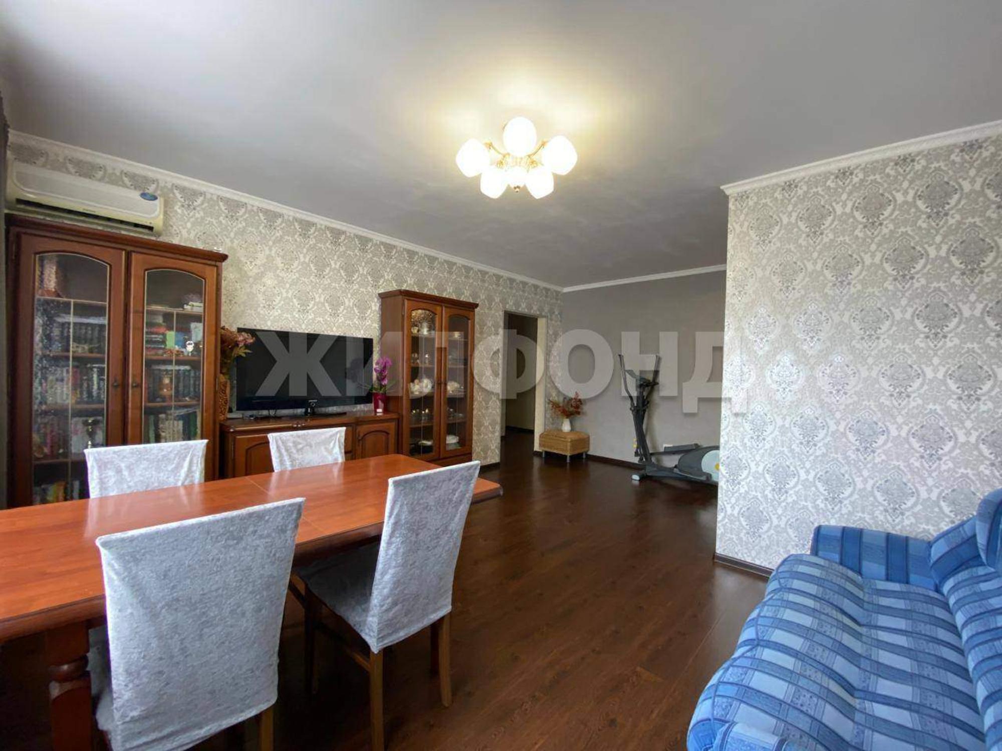 Купить квартиру за 8 600 000 рублей на Крылова улица, д.82