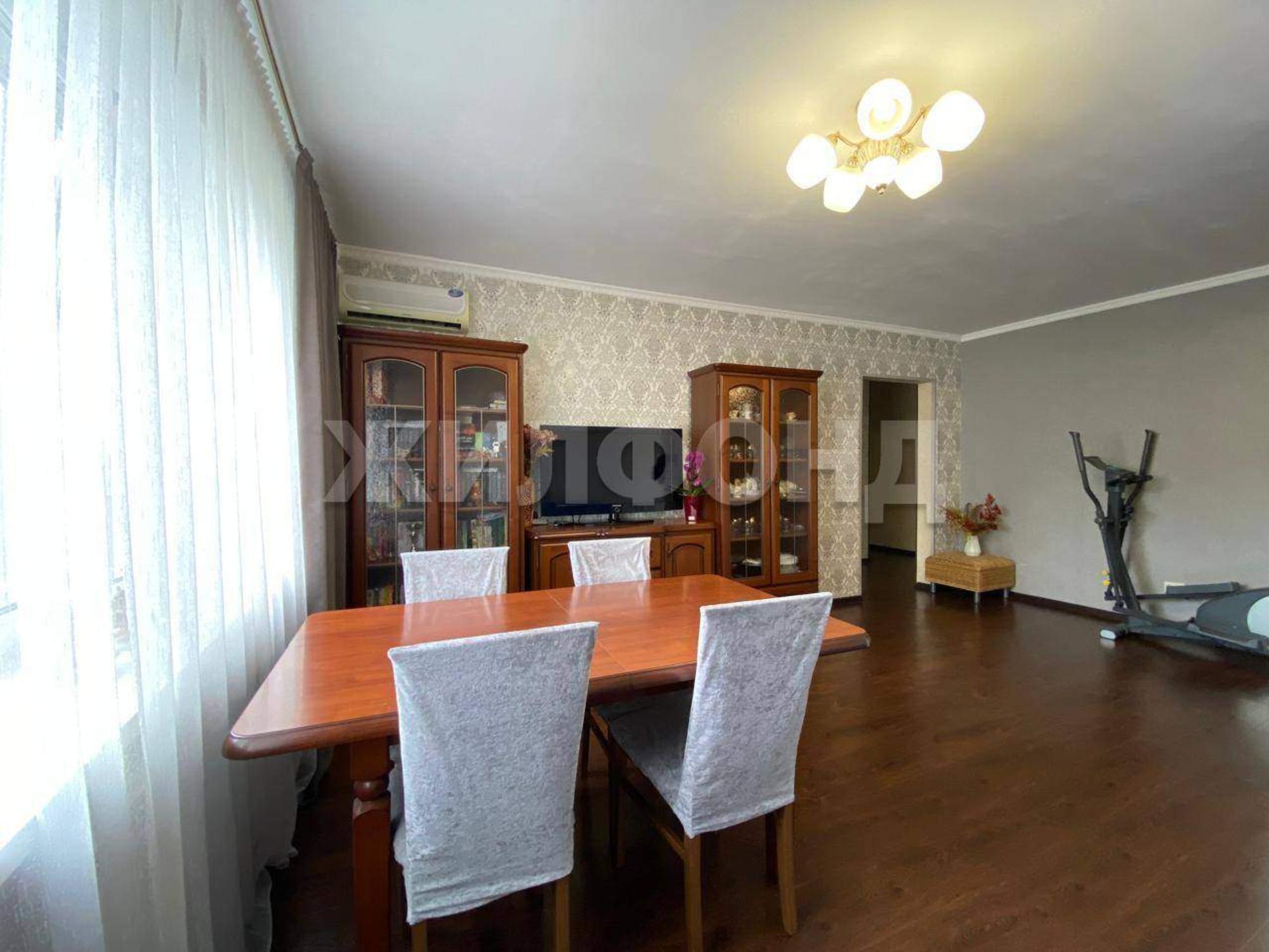 Купить квартиру за 8 600 000 рублей на Крылова улица, д.82