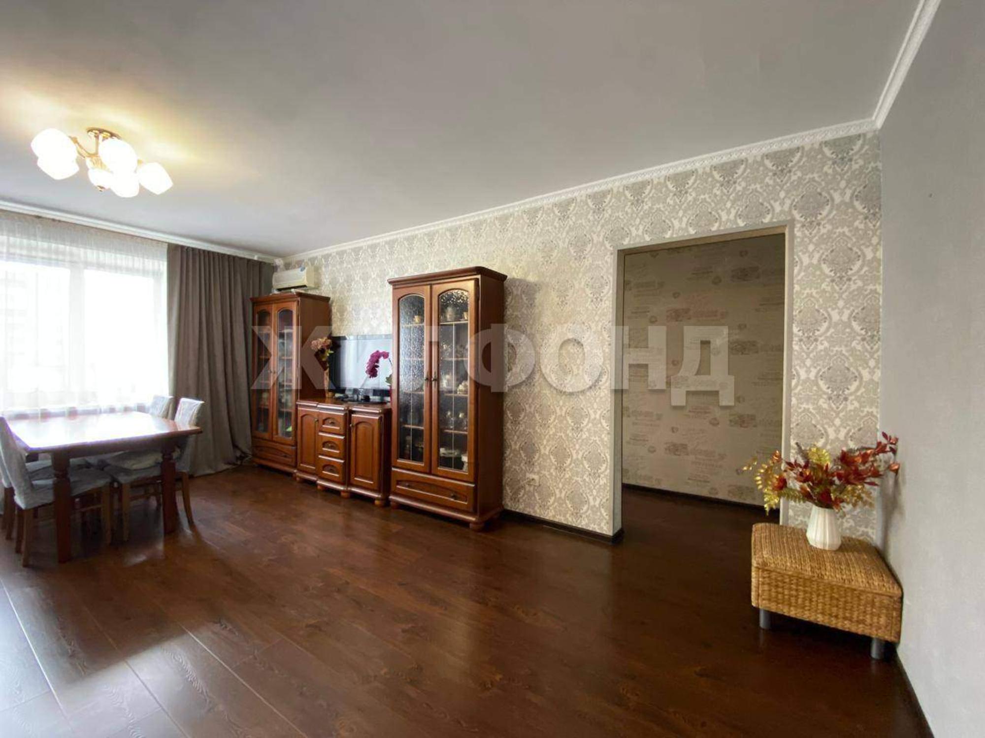 Купить квартиру за 8 600 000 рублей на Крылова улица, д.82