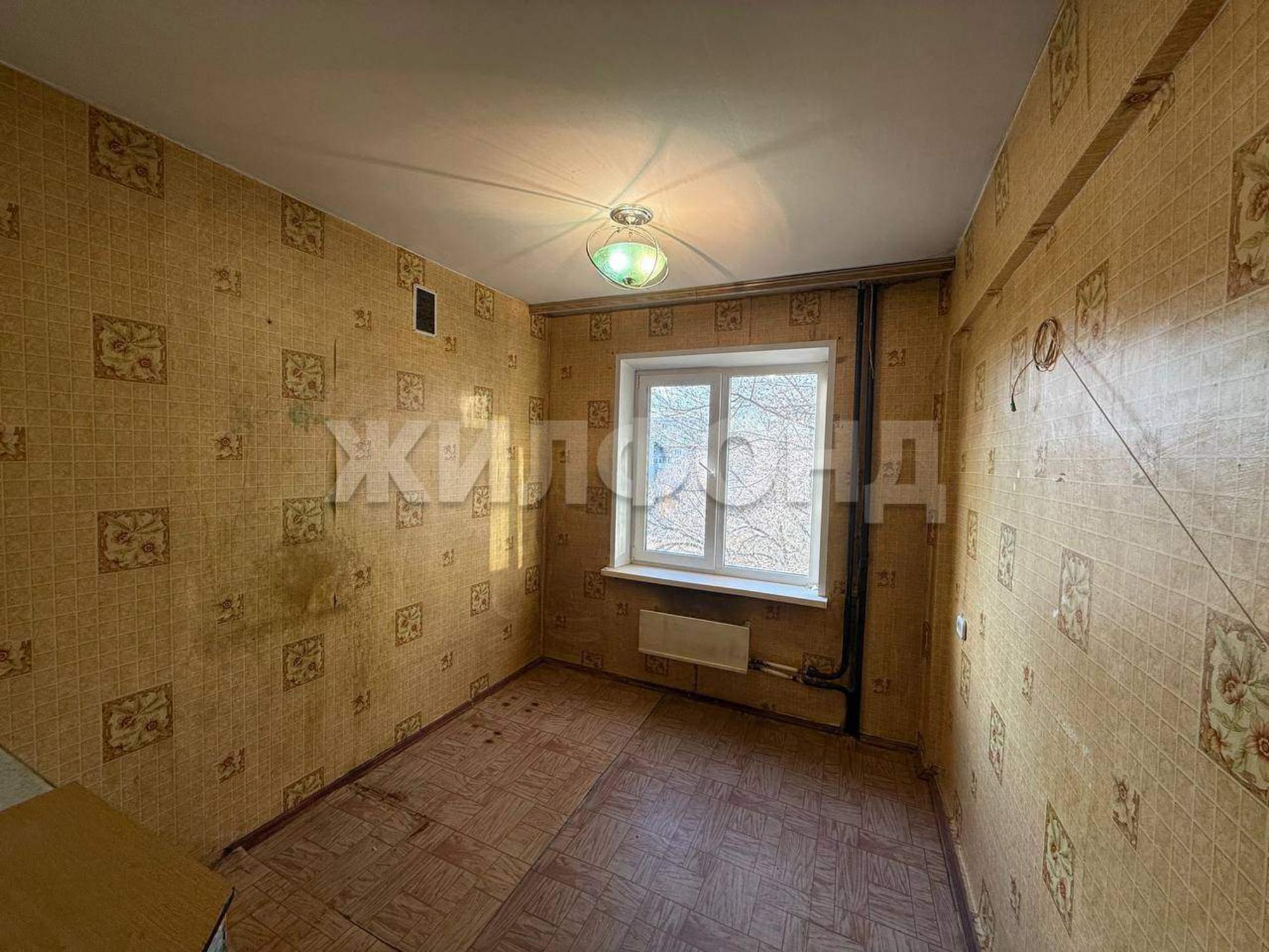 Купить квартиру за 2 900 000 рублей на Комарова улица, д.8