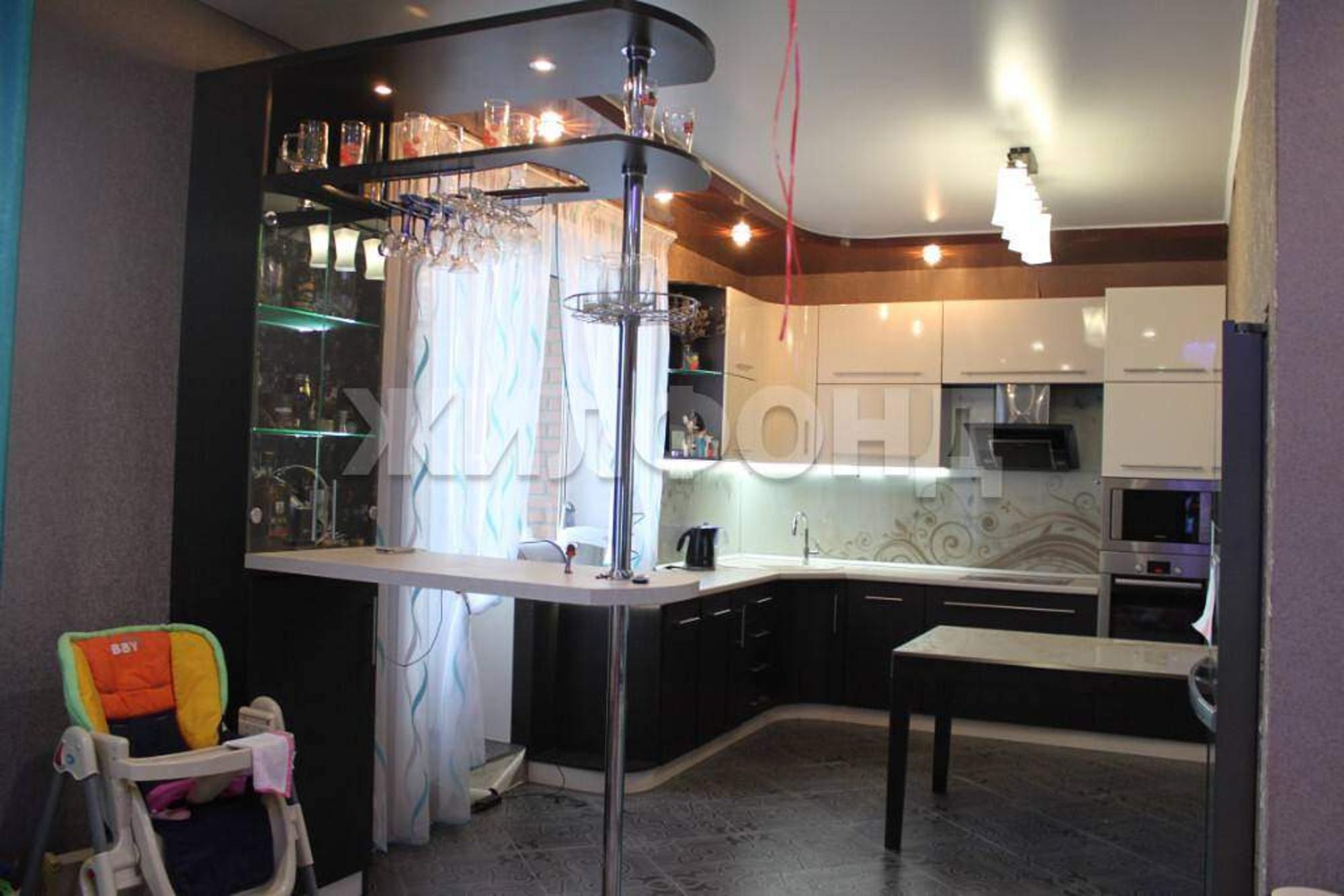 Купить квартиру за 11 000 000 рублей на Аскизская улица, д.152в