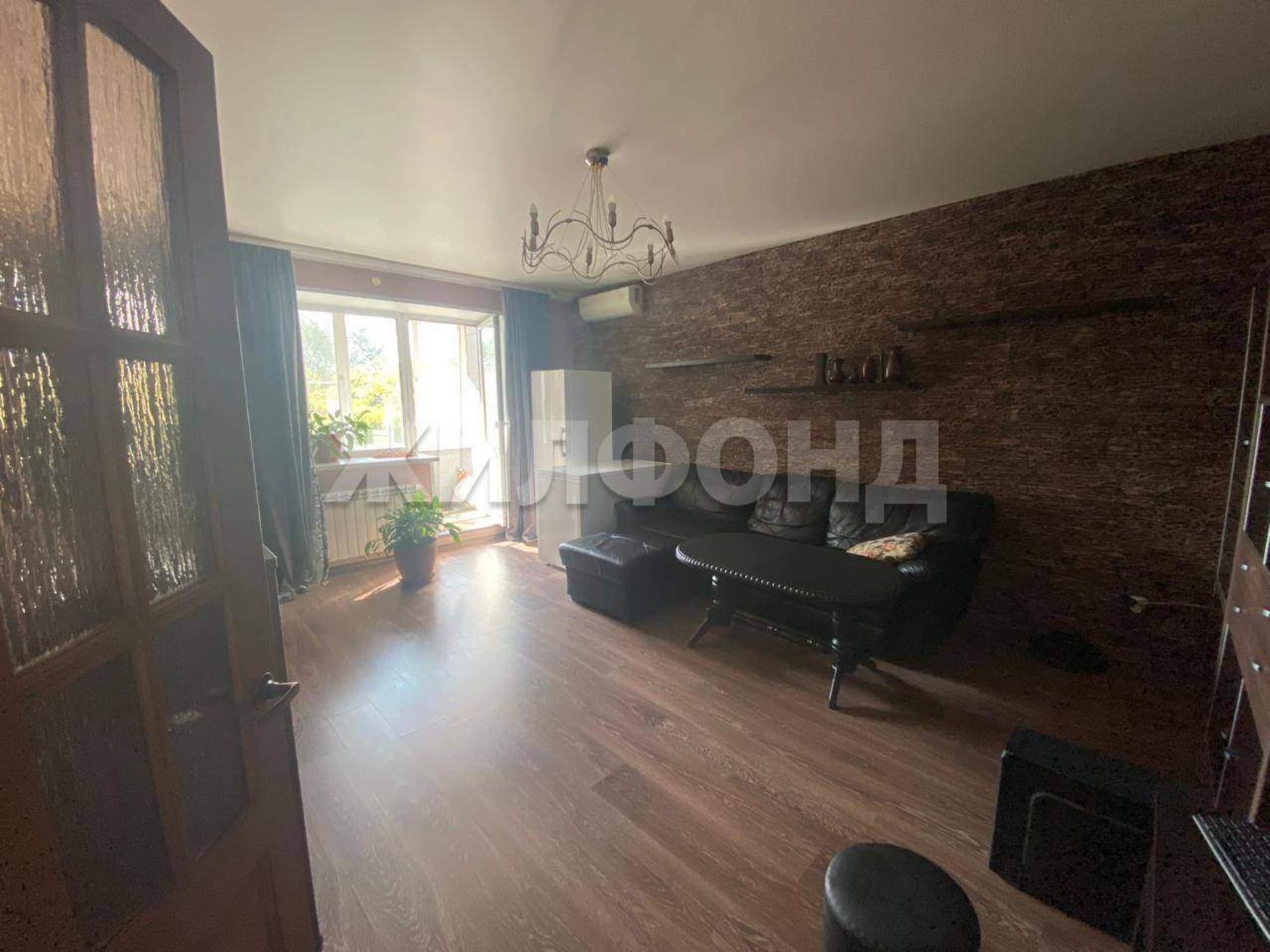 Купить квартиру за 12 000 000 рублей на Крылова улица, д.63