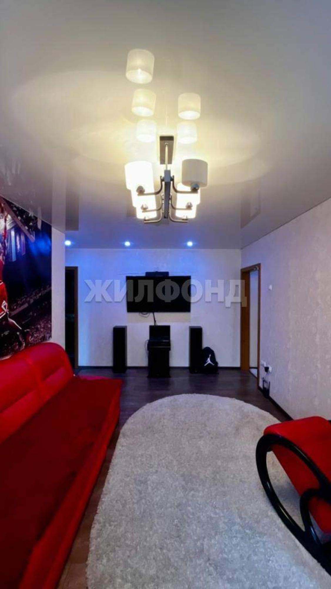 Купить квартиру за 6 100 000 рублей на Хакасская улица, д.80