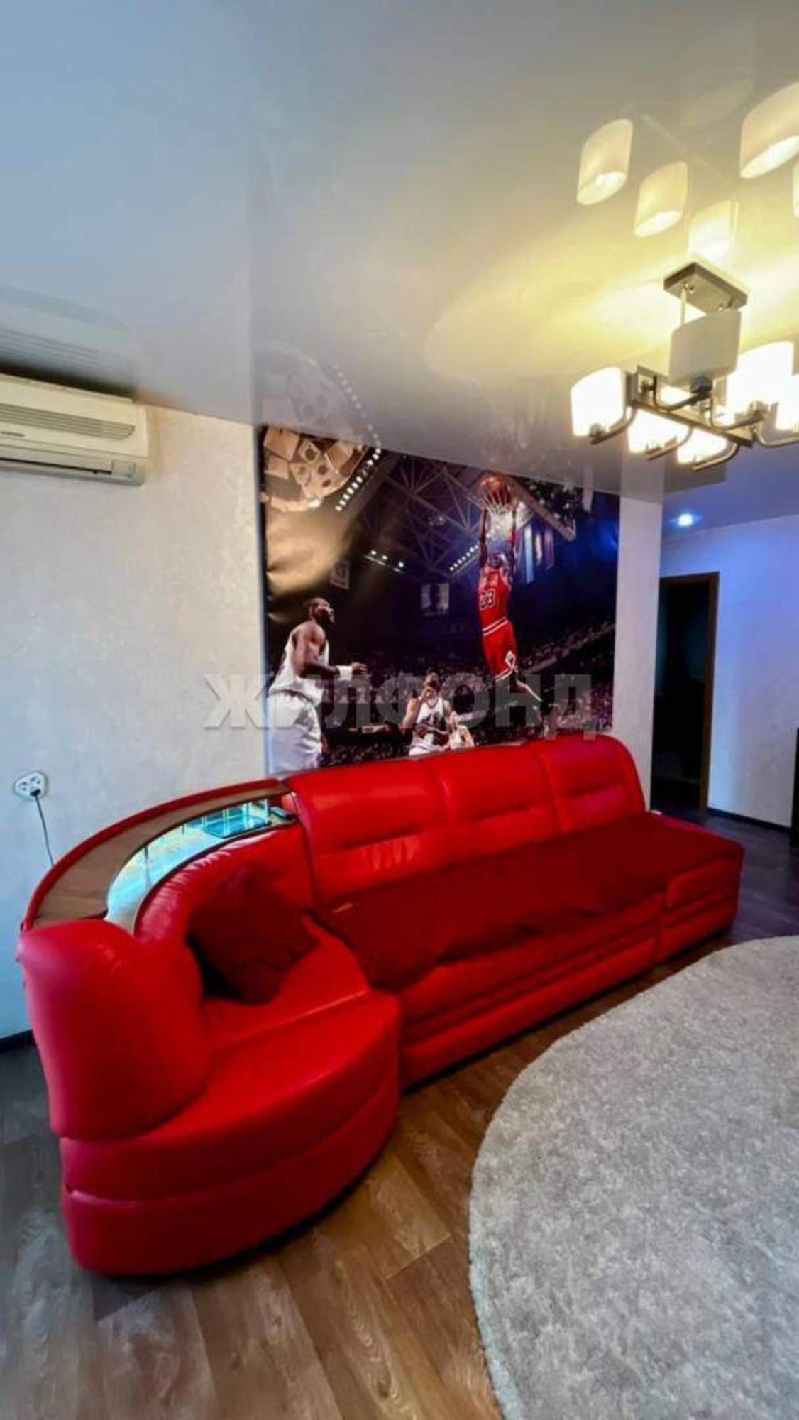 Купить квартиру за 6 100 000 рублей на Хакасская улица, д.80