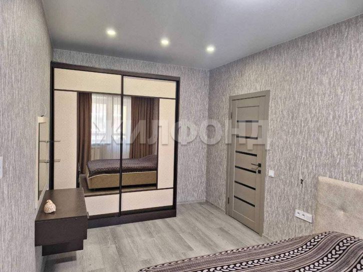 3-комн квартира Авиаторов улица, д.8