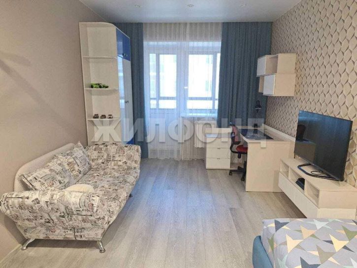 3-комн квартира Авиаторов улица, д.8