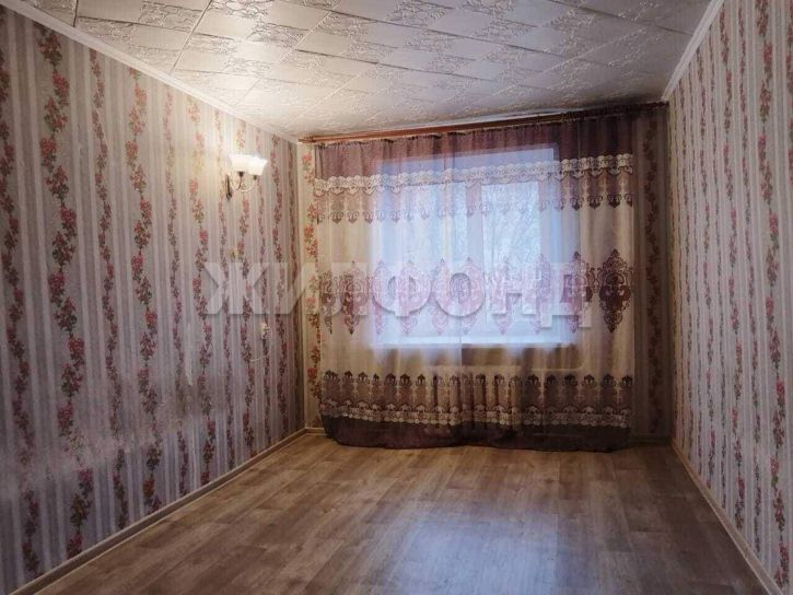 3-комн квартира Пирятинская улица, д.38