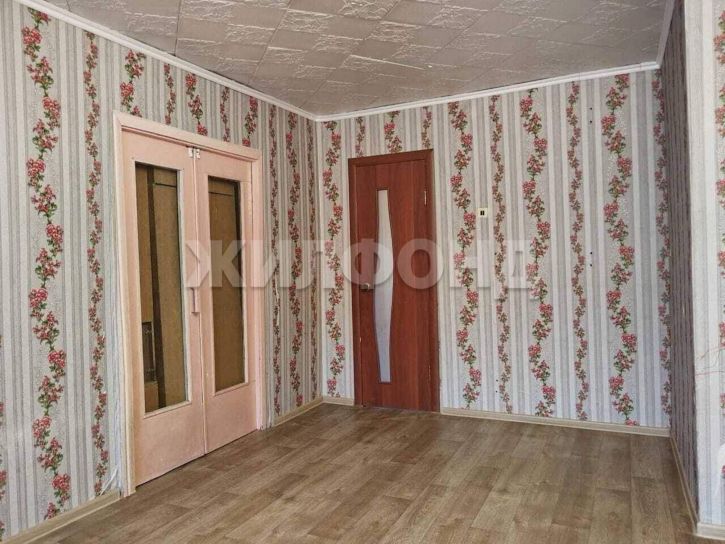 3-комн квартира Пирятинская улица, д.38