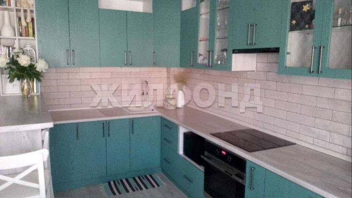 3-комн квартира Авиаторов улица, д.2