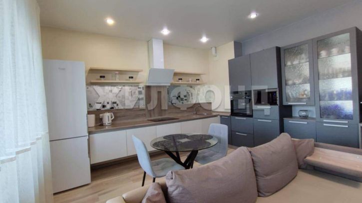 3-комн квартира Авиаторов улица, д.2