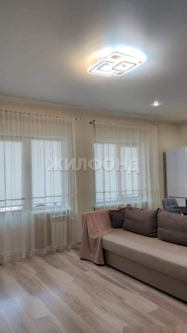 3-комн квартира Авиаторов улица, д.2