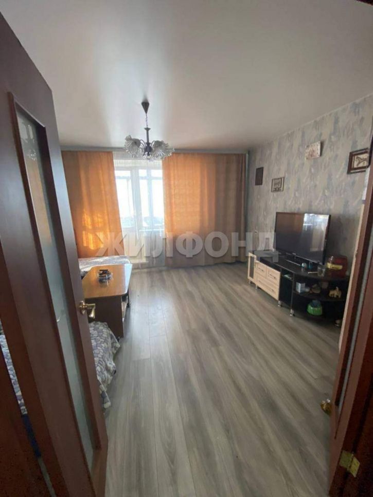 3-комн квартира Островского улица, д.19