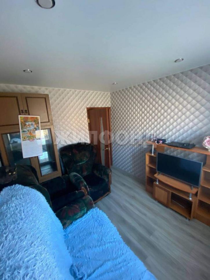 3-комн квартира Островского улица, д.19