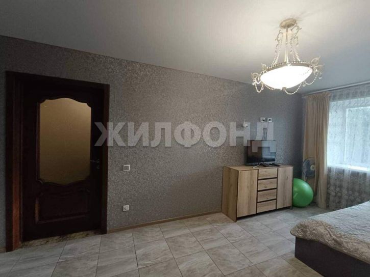 3-комн квартира Щорса улица, д.30