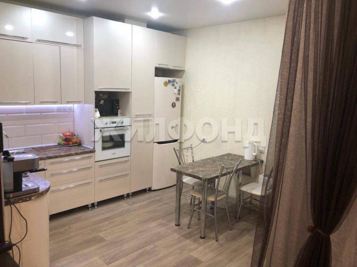 3-комн квартира Кирова улица, д.120А