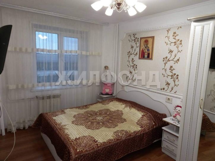 3-комн квартира Пирятинская улица, д.21В