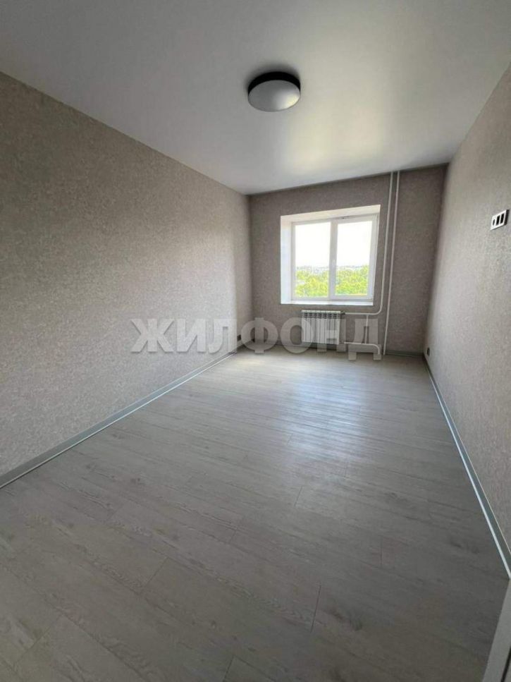 3-комн квартира Генерала Тихонова улица, д.6к1