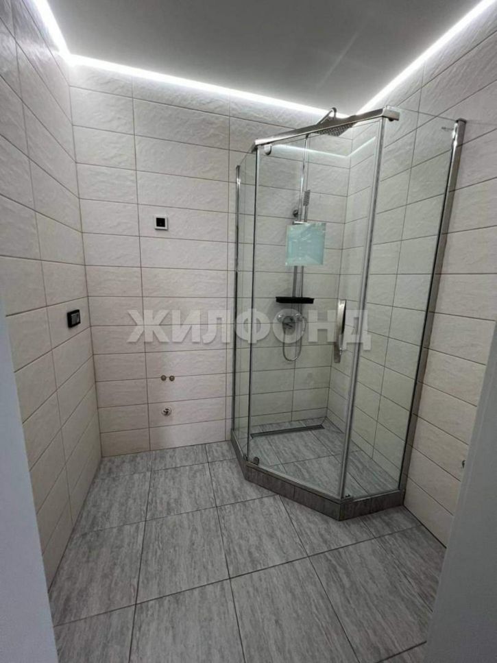 3-комн квартира Генерала Тихонова улица, д.6к1