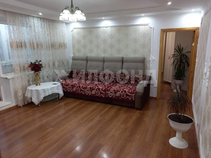 3-комн квартира Пирятинская улица, д.21В