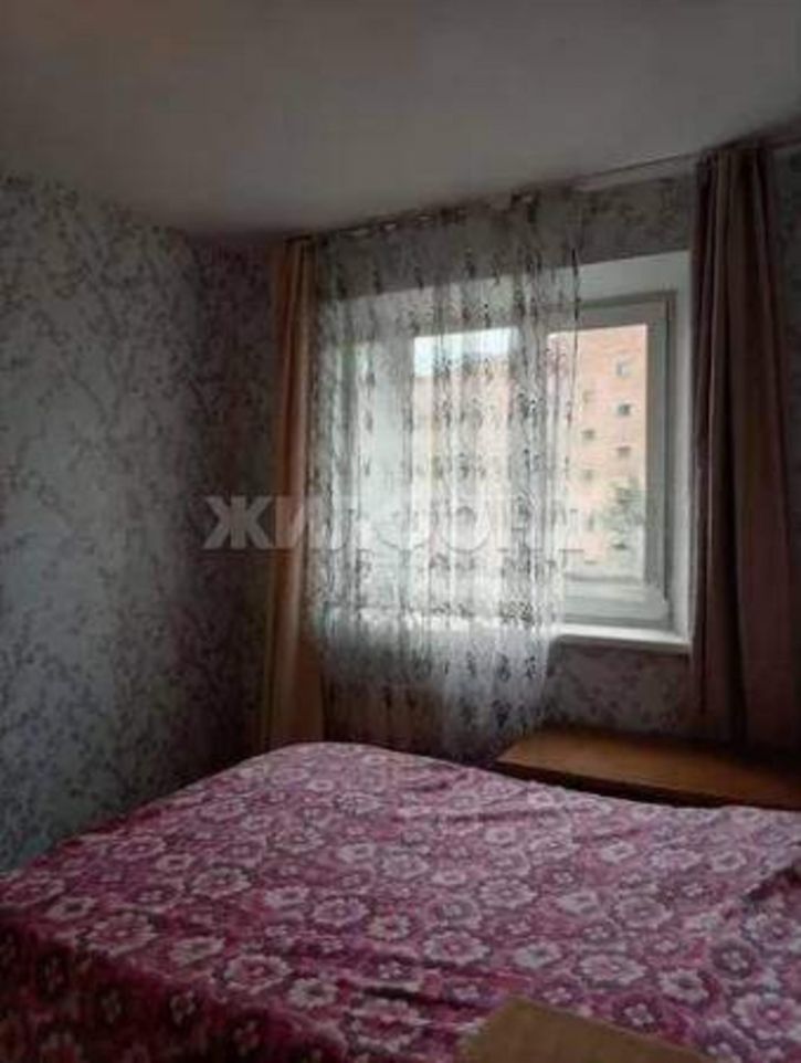 3-комн квартира Крылова улица, д.82