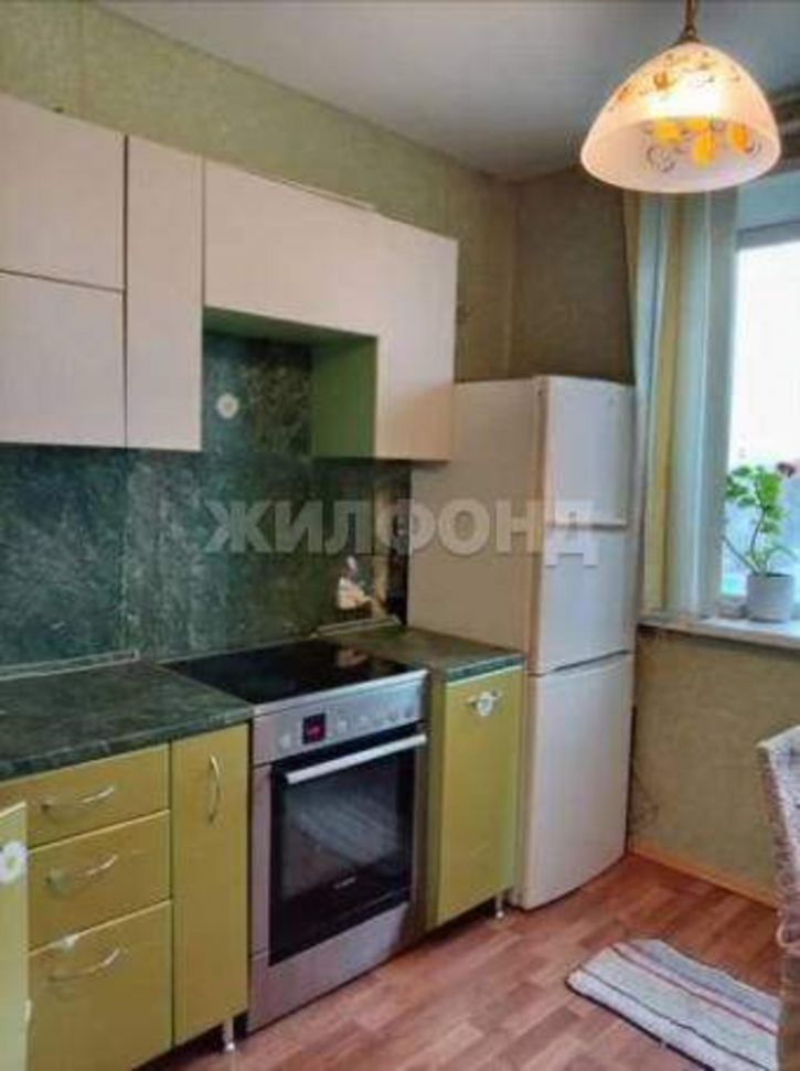 3-комн квартира Крылова улица, д.82