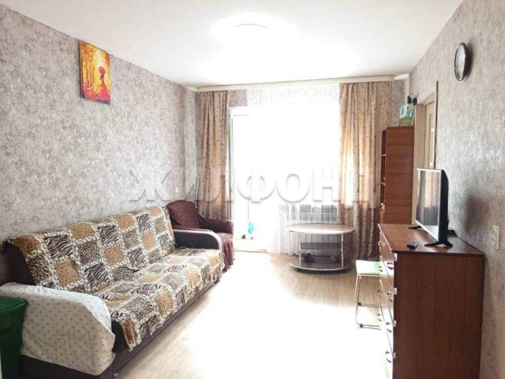 3-комн квартира Итыгина улица, д.1