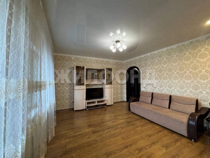 3-комн квартира Авиаторов улица, д.2