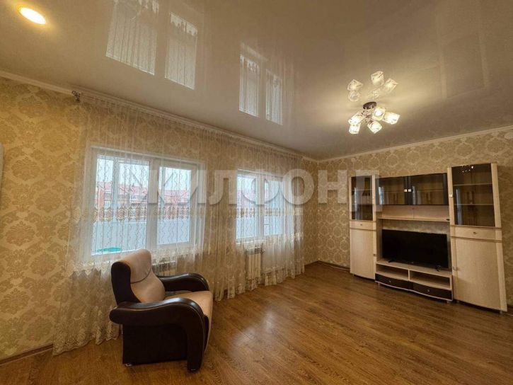 3-комн квартира Авиаторов улица, д.2