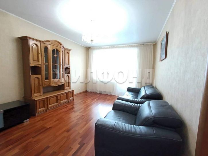 3-комн квартира Маршала Жукова улица, д.86б