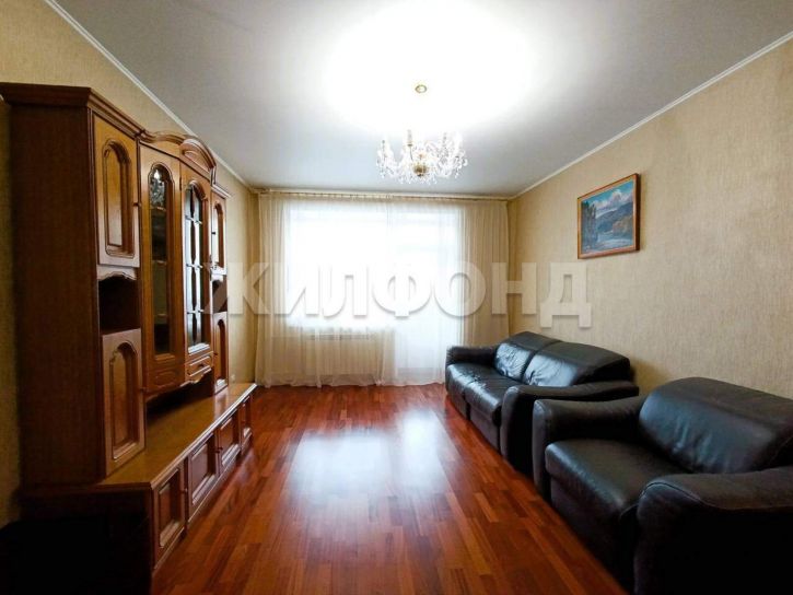 3-комн квартира Маршала Жукова улица, д.86б