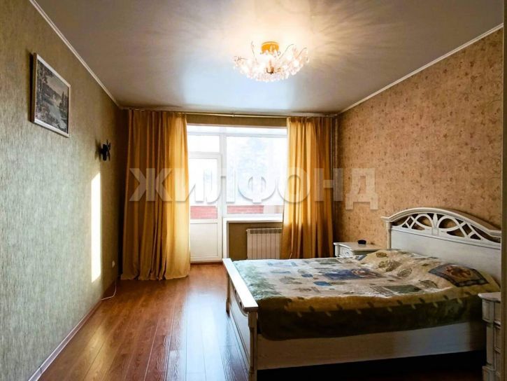 3-комн квартира Маршала Жукова улица, д.86б