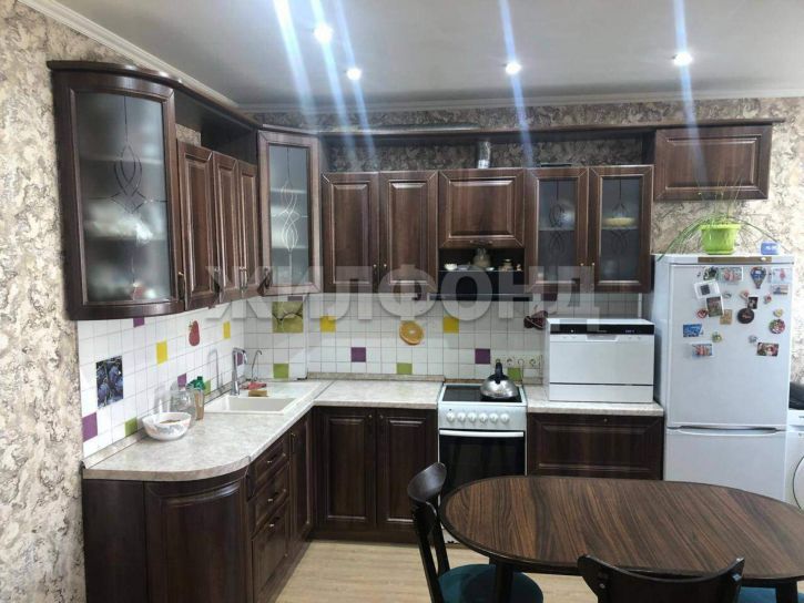 3-комн квартира Ленина проспект, д.62