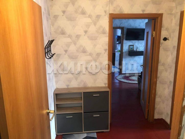 4-комн квартира Пирятинская улица, д.22