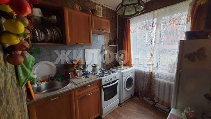 3-комн квартира Пирятинская улица, д.29