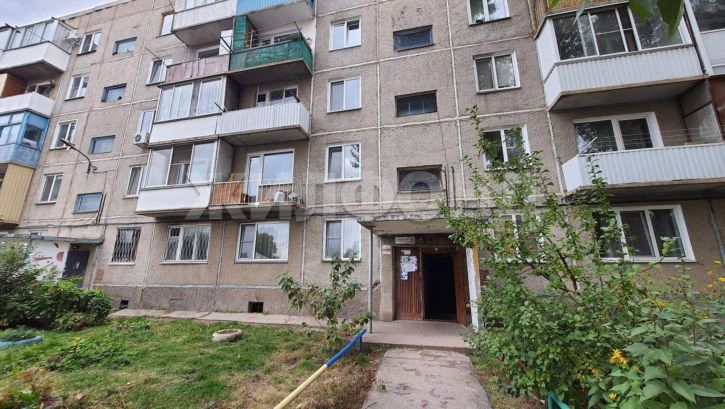 3-комн квартира Пирятинская улица, д.29