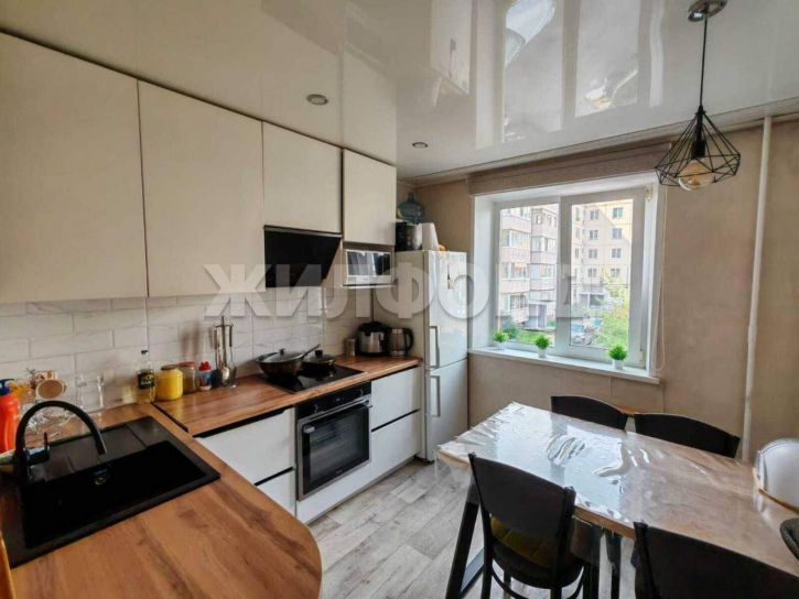 2-комн квартира Торосова улица, д.2/1