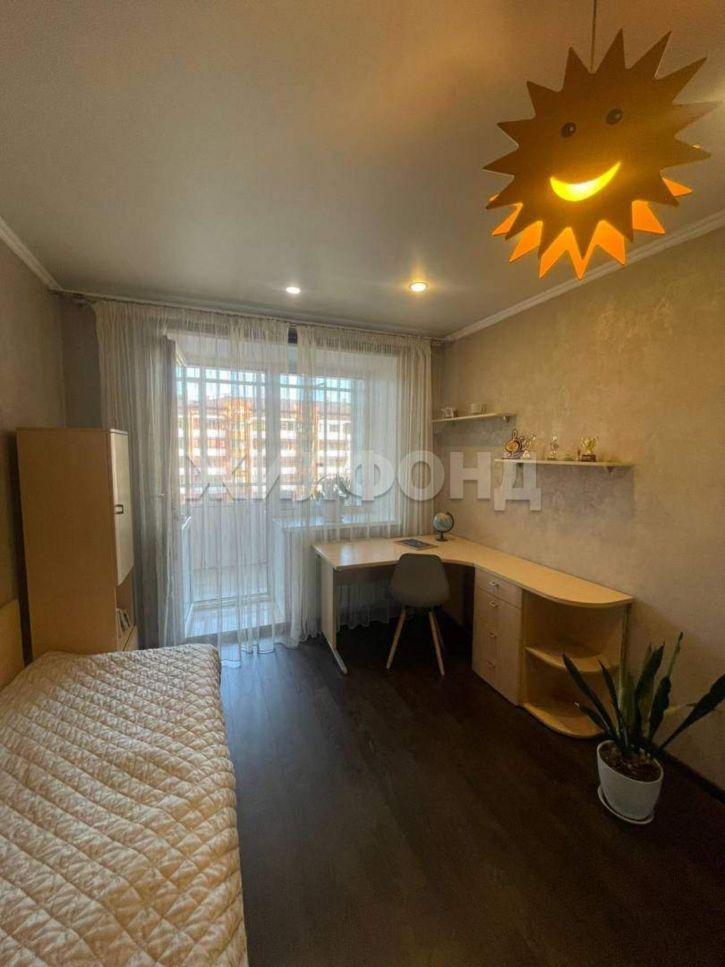 3-комн квартира Лермонтова улица, д.20