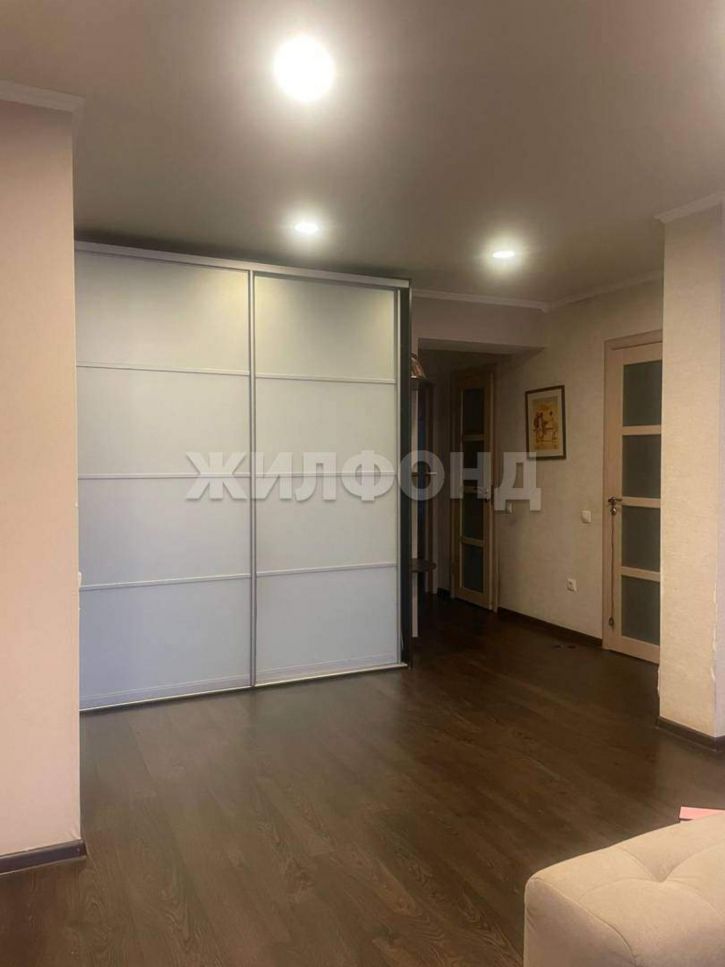 3-комн квартира Лермонтова улица, д.20