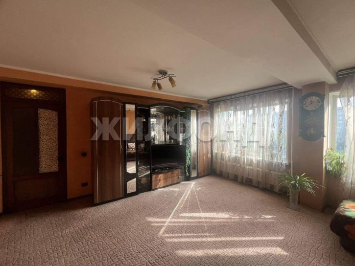 3-комн квартира Кати Перекрещенко улица, д.2