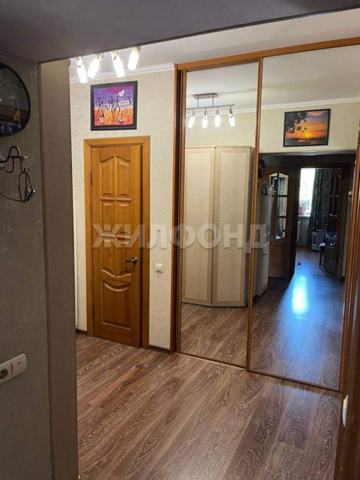 3-комн квартира Крылова улица, д.63