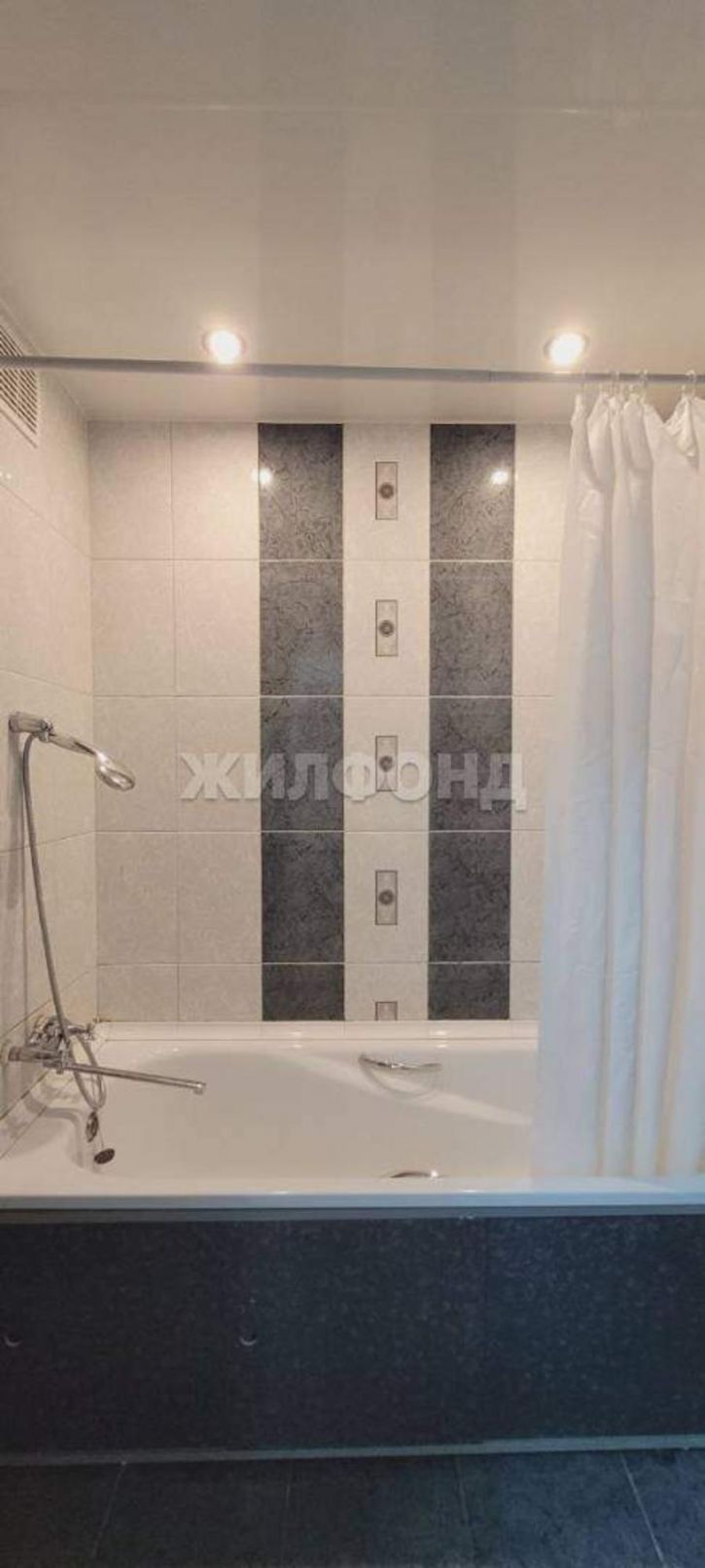 2-комн квартира Крылова улица, д.106к3