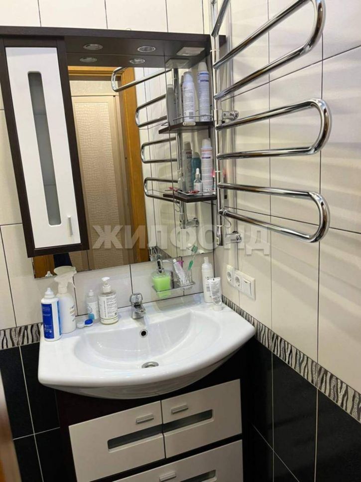 3-комн квартира Крылова улица, д.63