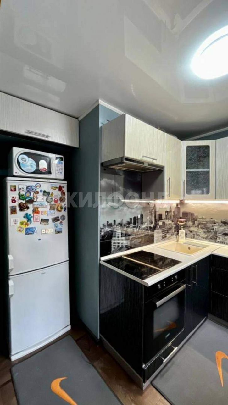 3-комн квартира Хакасская улица, д.80