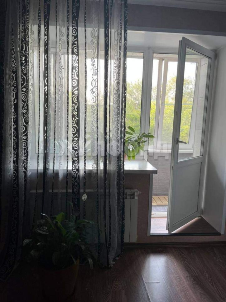 3-комн квартира Крылова улица, д.63