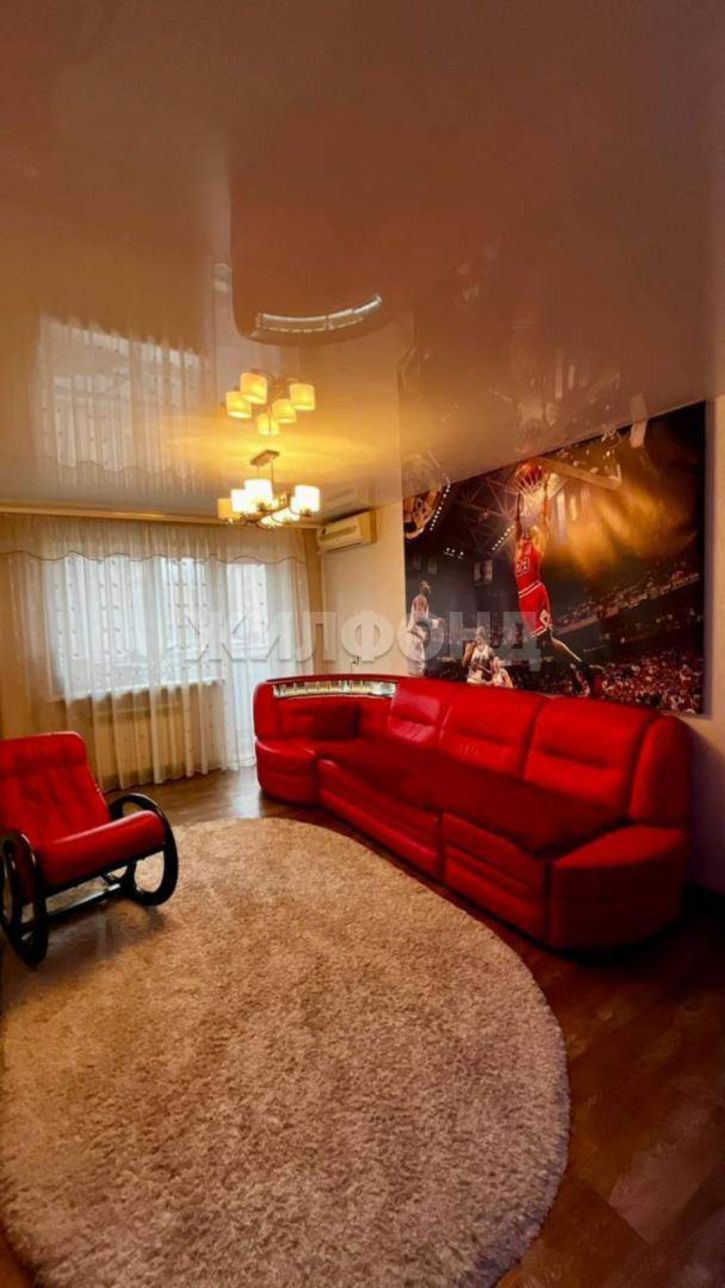 3-комн квартира Хакасская улица, д.80