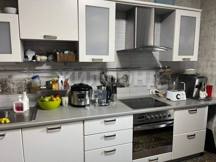 3-комн квартира Крылова улица, д.63