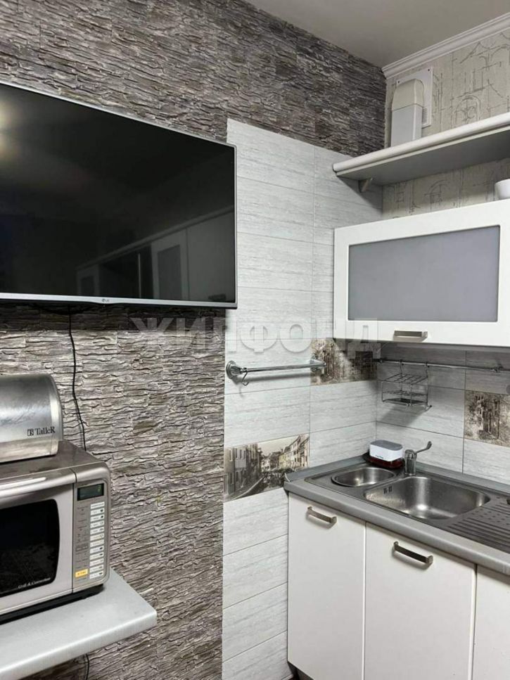 3-комн квартира Крылова улица, д.63