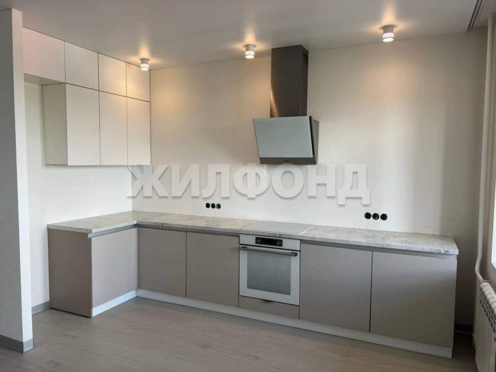 3-комн квартира Генерала Тихонова улица, д.6к2