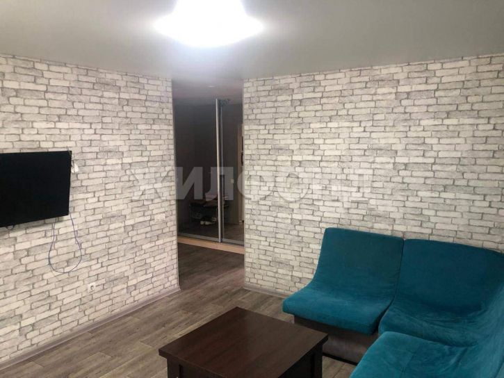 3-комн квартира Крылова улица, д.71