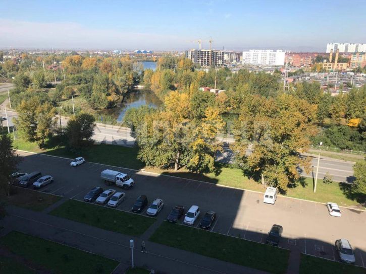 3-комн квартира Крылова улица, д.85